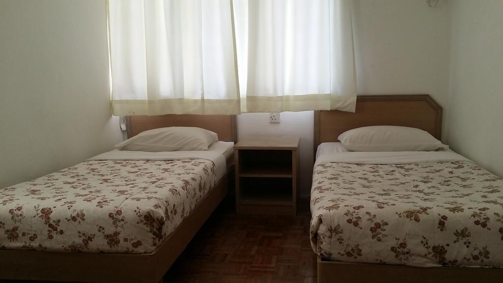 Jean Cleancomfy Apt Near Beach باتو فيرينغي الغرفة الصورة